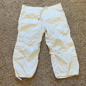 Lululemon casual capri pant - White🌹